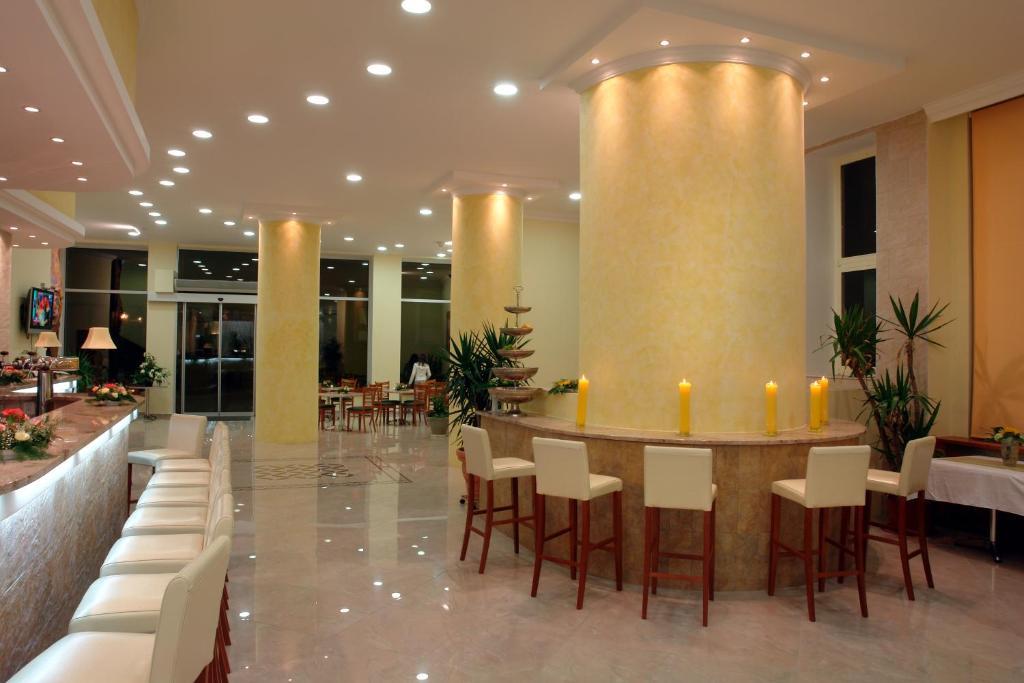 Hotel Bila Ruze Písek Exterior foto